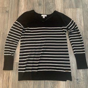 CALVIN KLEIN BLACK/WHITE STRIPE PULL-OVER V-NECK SWEATER‎ MEDIUM-EUC